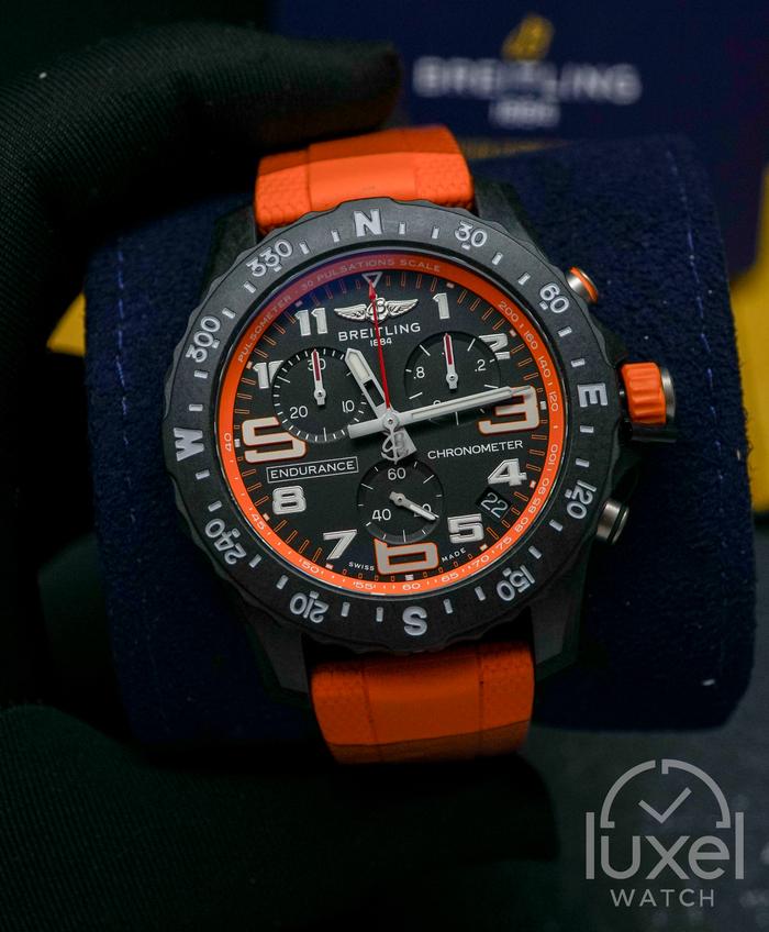 Jam Tangan Pria Original Breitling Endurance Pro 44 Black Dial Orange Rubber Strap