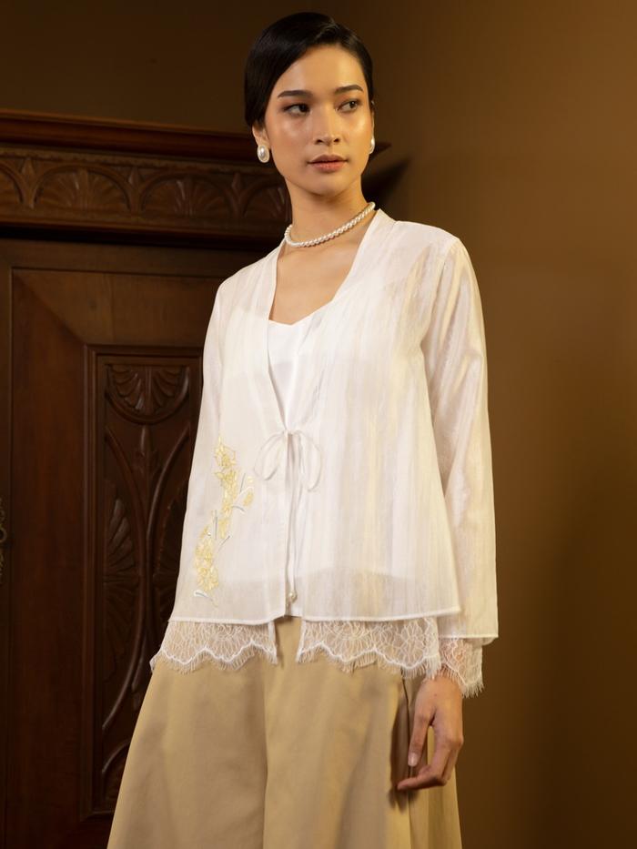 Sissae X Eva, Ayudia Top White