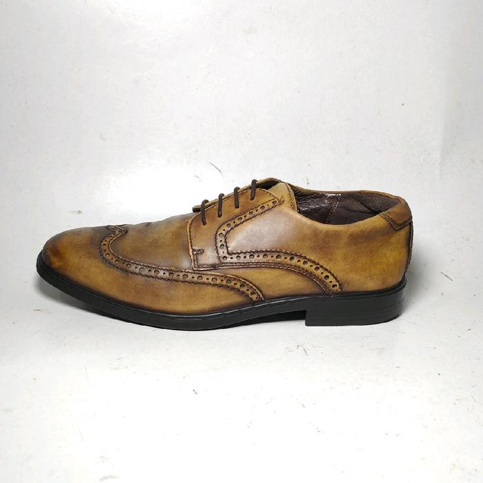 Ecco wingtip 42, sepatu Italy sepatu kulit Ferragamo Lanvin YSL Tod's