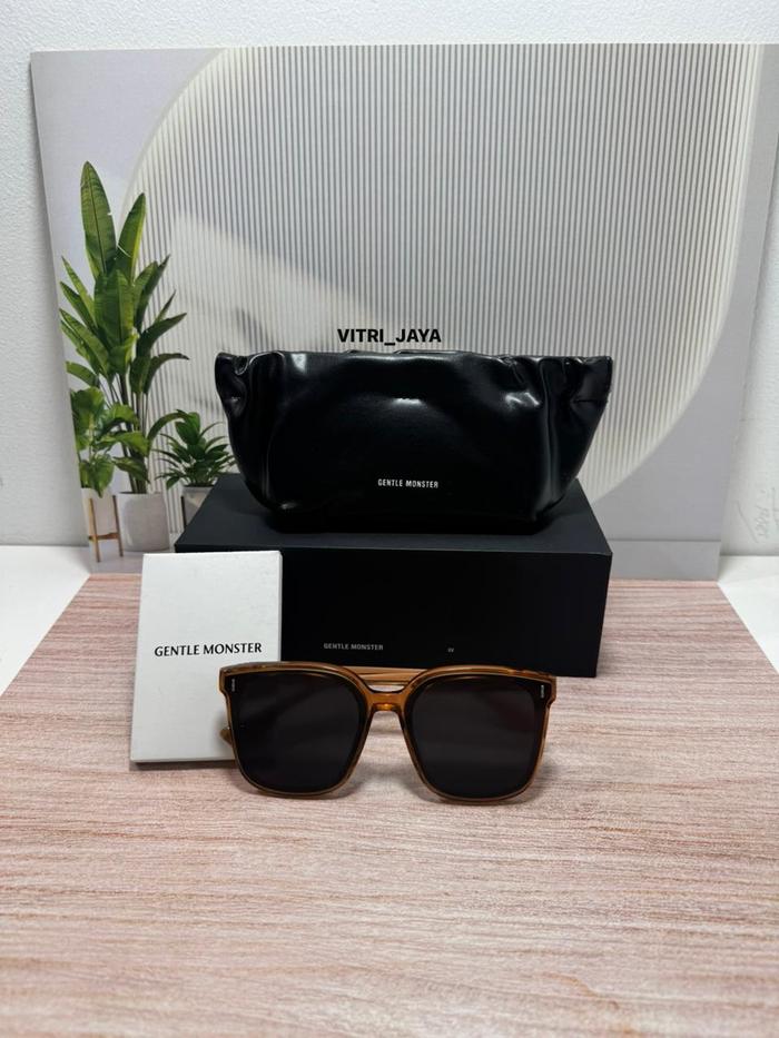 GENTLE MONSTER FRIDA ORIGINAL KACAMATA SUNGLASSES dengan Desain Elegan dan Kualitas Terbaik untuk Ta