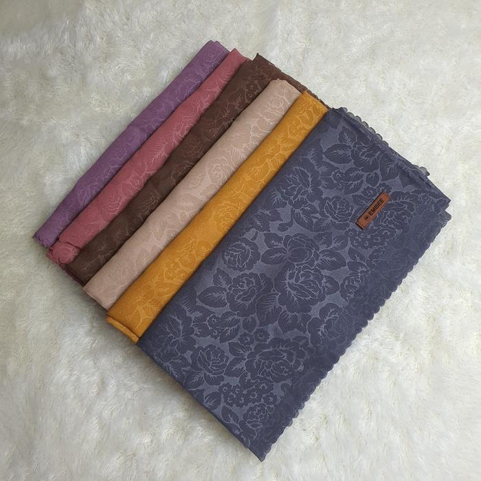 Adzana Store Hijab Segi 4 Embos Motif Bunga Segi Empat Tepi Lasercut /jilbab segi empat embee Premiu
