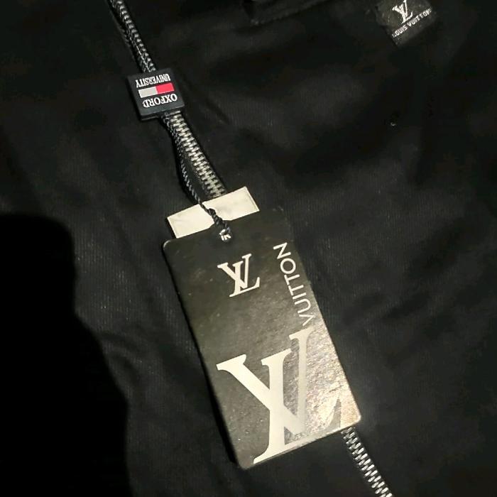 Louis Vuitton Jaket Pria Boxy - Jaket Pria Gaya Modern dengan Desain Boxy