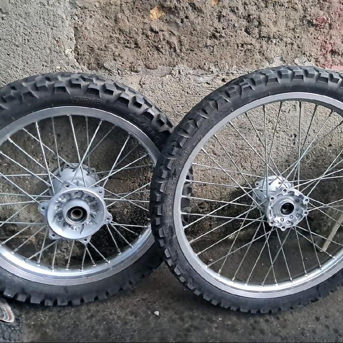 Velg wr 155 r wr155r yamaha original ori copotan standar kelengkapan seperti difoto layak pakai norm