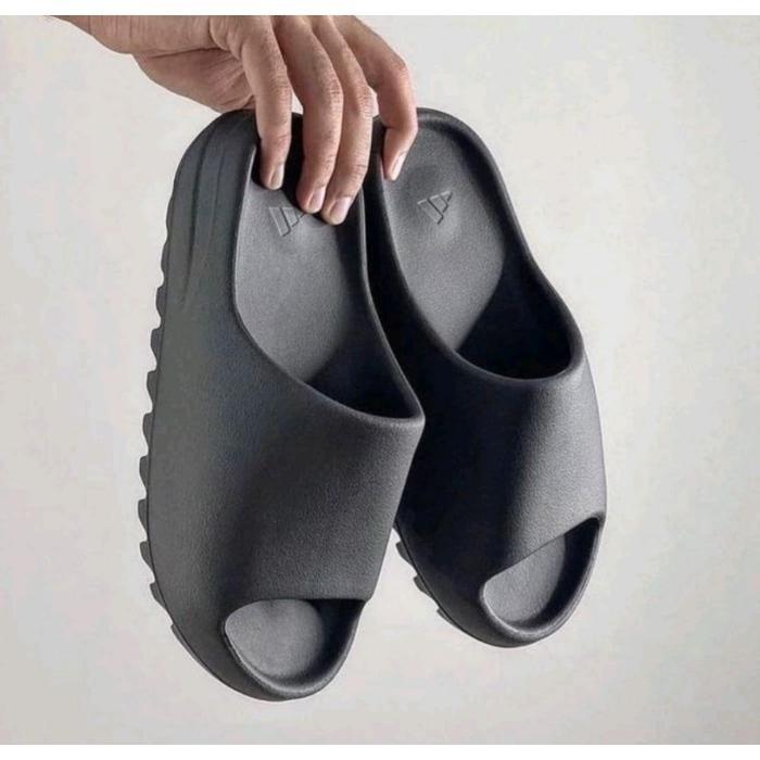 Sendal Slide Adidas Yzy Karet Phylon Sandal Selop Pria Karet Anti Licin 37 - 45 - Hitam, 37/38
