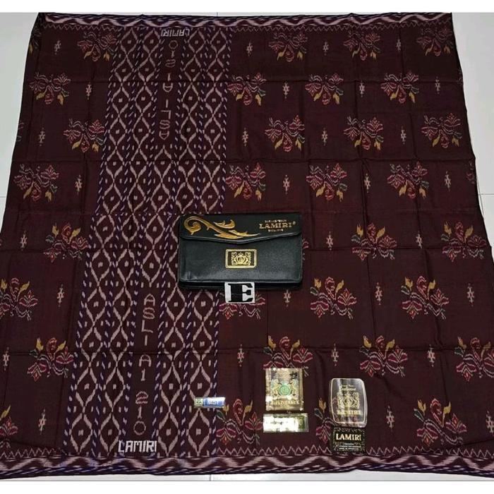 Sarung Lamiri Mst Full Sutra  Super A1 210  Type Mst/Kembang