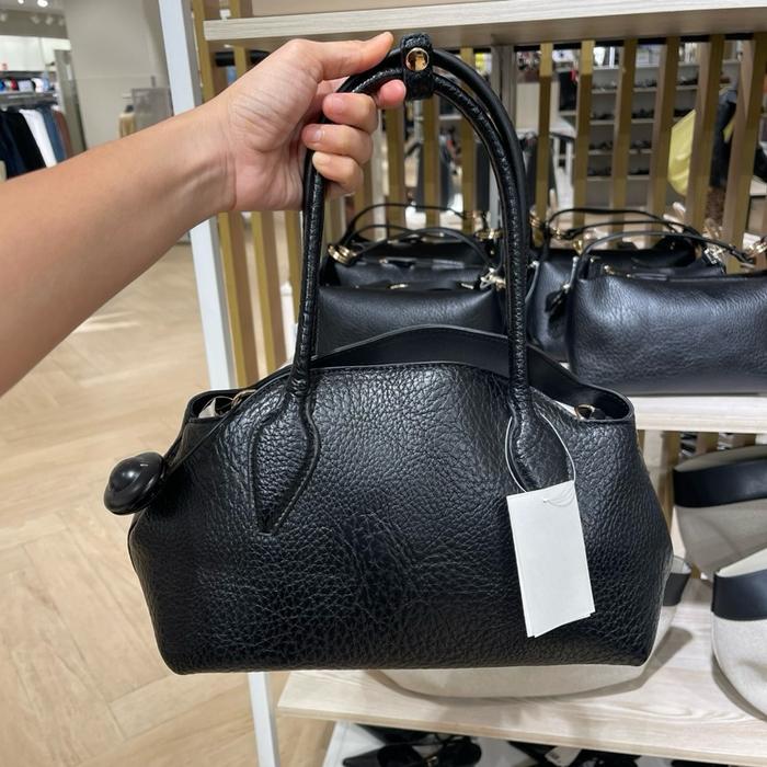Tas Hnm Woman Black jastip jasa titip beli