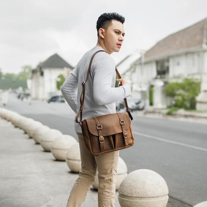 Kenes Leather Tas Selempang Jumbo Messenger Bag Pria Kulit Asli Premium JORDAN - Free Grafir Nama