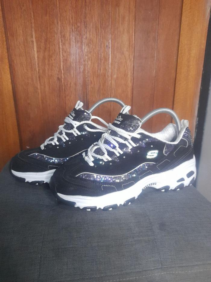 Sepatu Skechers D’Lites Wanita Original Hitam Putih | Second Mulus