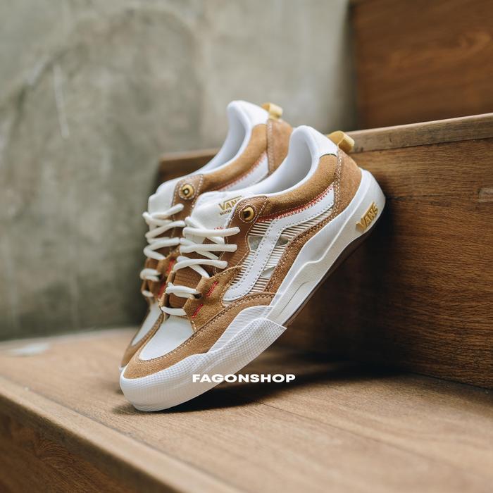 WAYVEE SKATE 2 BROWN WHITE BNIB