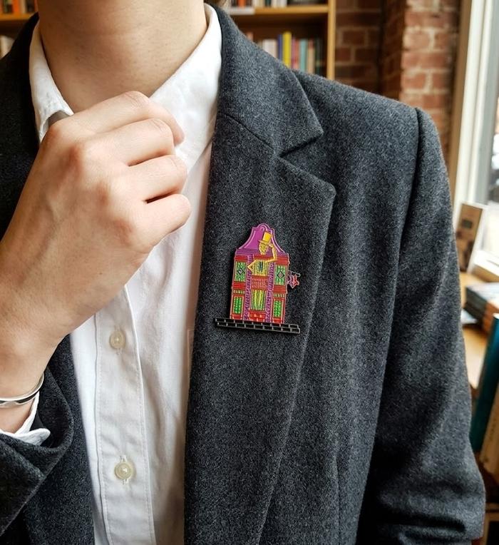Pin Bros Enamel pin Weasley Wizard Wheezes — cute pin Limited Edition, aksesoris koleksi pin lucu Cl