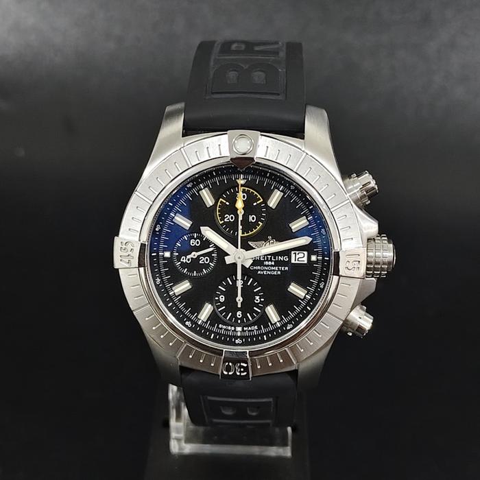 Breitling Avenger Chronograph A13317 Chronograph Automatic