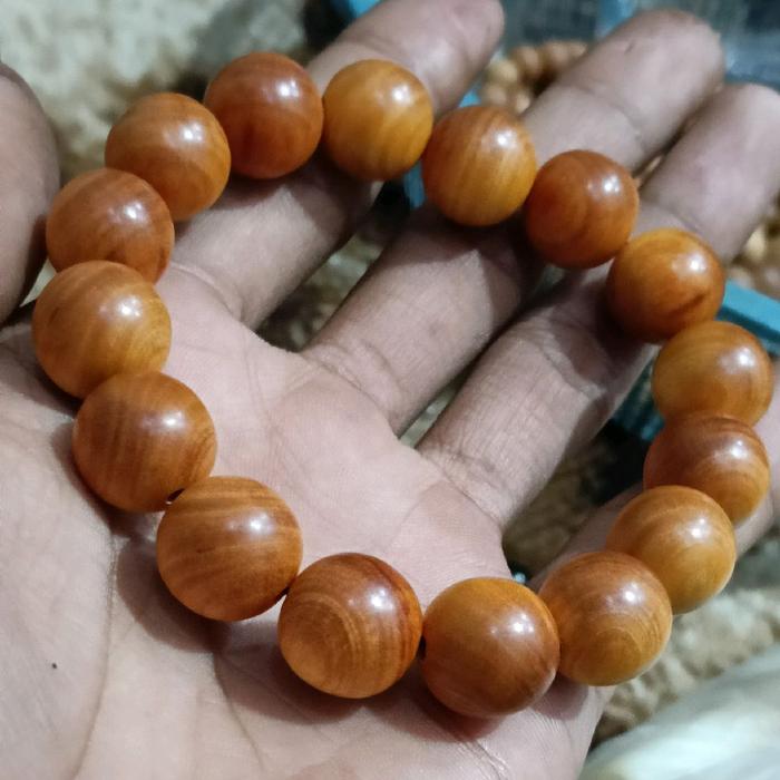 gelang kayu Agatis Agatis/kayu raja. kualitas premium halus rapi bersih alami. khas kayu gaharu Agat