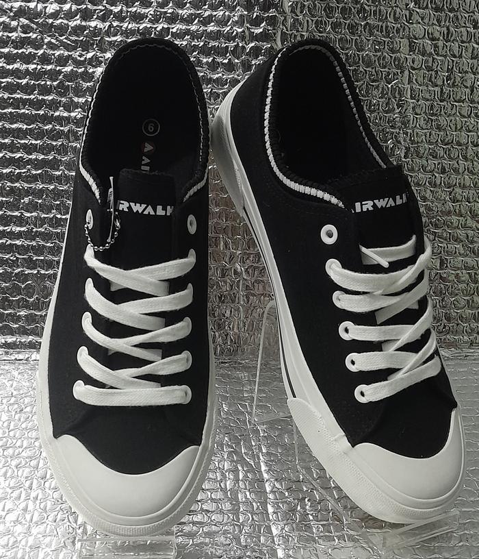 Sepatu Sekolah Anak/ Wanita / Airwalk Faith Size 39
