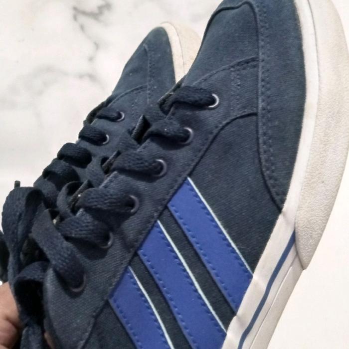 Sepatu Branded Adidas Canvas SlipOn Size 42 (Second)