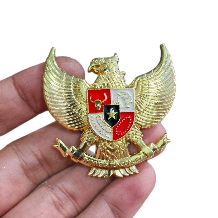 PIN GARUDA MAGNET UKURAN 5 CM KUNINGAN COR TEBAL - LENCANA GARUDA MAGNET