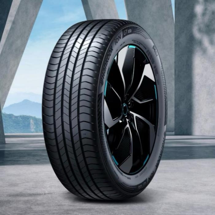 Ban Mobil 215/55 R18 Hankook ION GT 215 55 18
