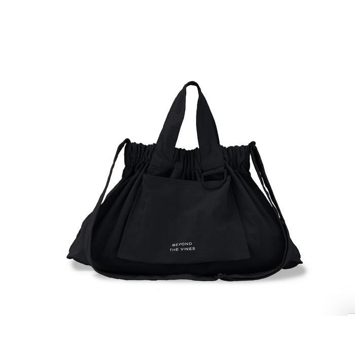 Beyond The Vines M Dumpling Bag - Black