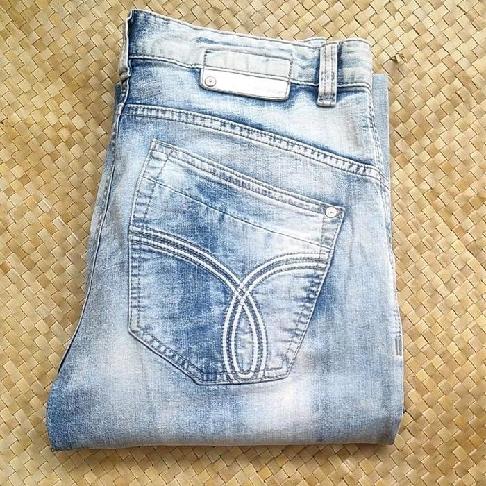 Calvin Klein Celana Jeans Pria Model Cowok Size 31