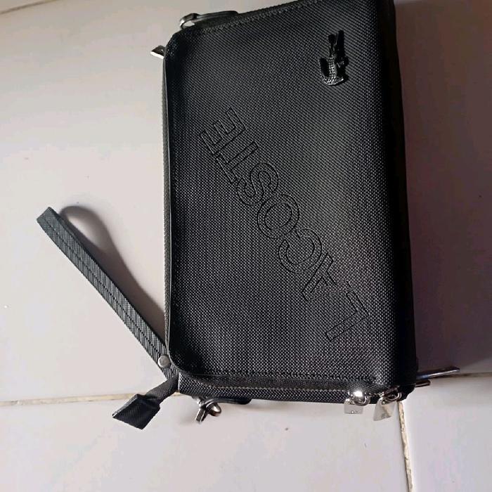Lacoste Tas Dompet Original dengan Desain Elegan