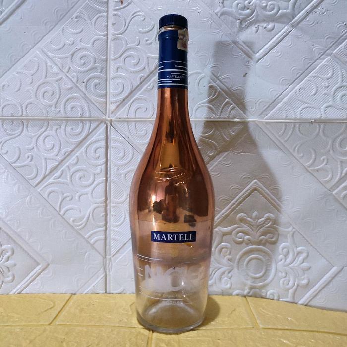 Botol bekas kosong MARTEL NCF 700ml