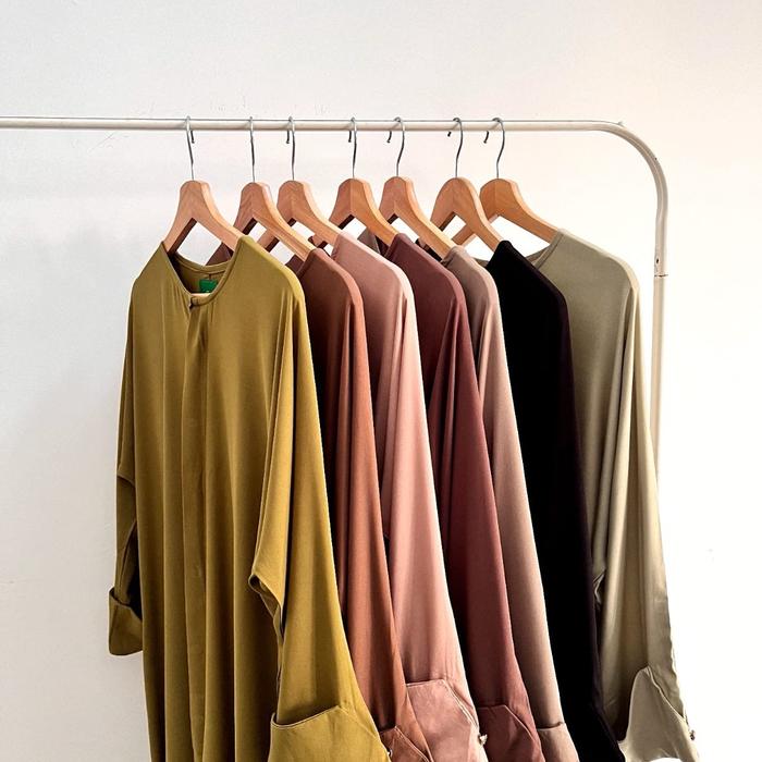 Abaya hally madani_thelabel