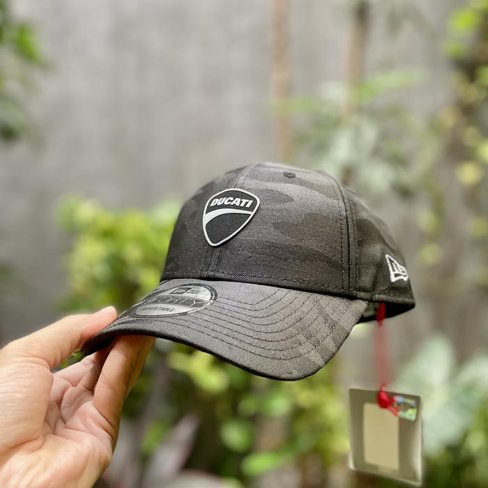 Topi Ducati Lenovo New Era Tonal Camo 9FORTY Cap, MotoGP Original NEW ERA – BRAND NEW – Marc Marquez