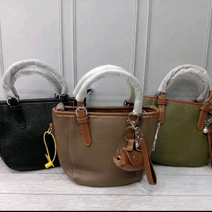 tas selempang import wanita  model terbaru kode 19915 Polos