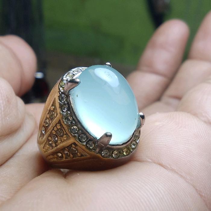batu cincin biru langit anggur