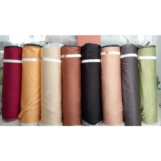 KAIN GORDEN BLACKOUT POLOS SERAT SAFRON GLOSSY ( MENGKILAT ) LEBAR 280CM / HARGA PERMETER