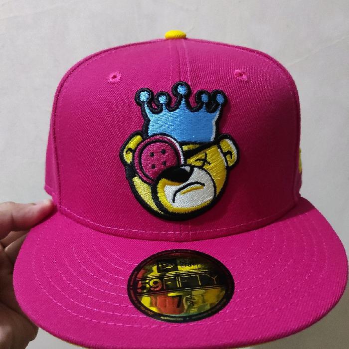 New Era Cap X Justfitted "Berlin Bear - Bright Rose Bear" - Size 73/8 ( 58.7 Cm ) - Brand New - Rare