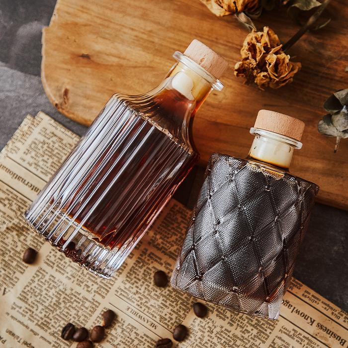 Glass Vodka Bottle High Quality Wine Whisky Vodka Hip Flasks Portable