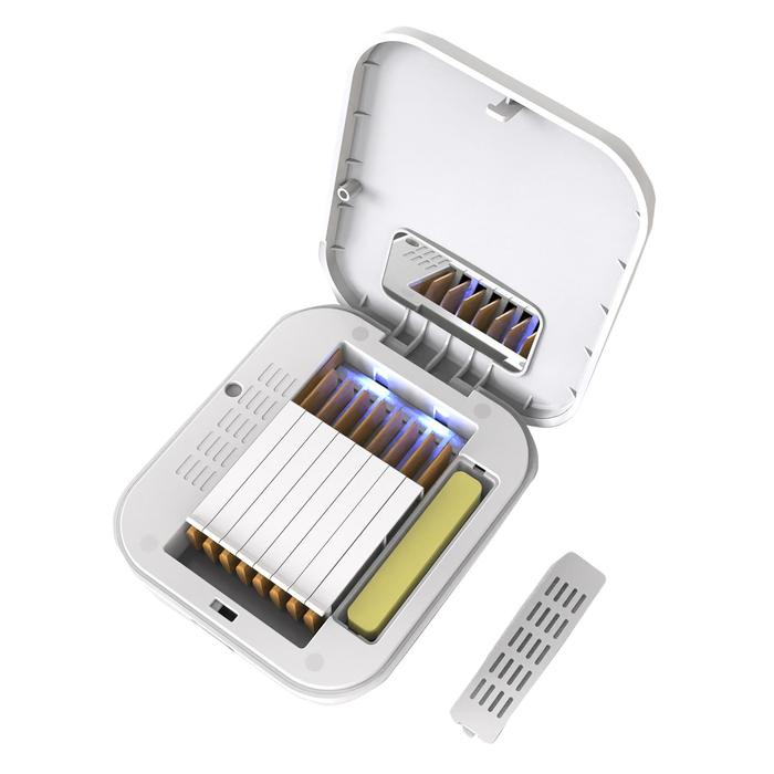 UV  Box Beauty Storage Box Hold 8Pcs for Saxophone
