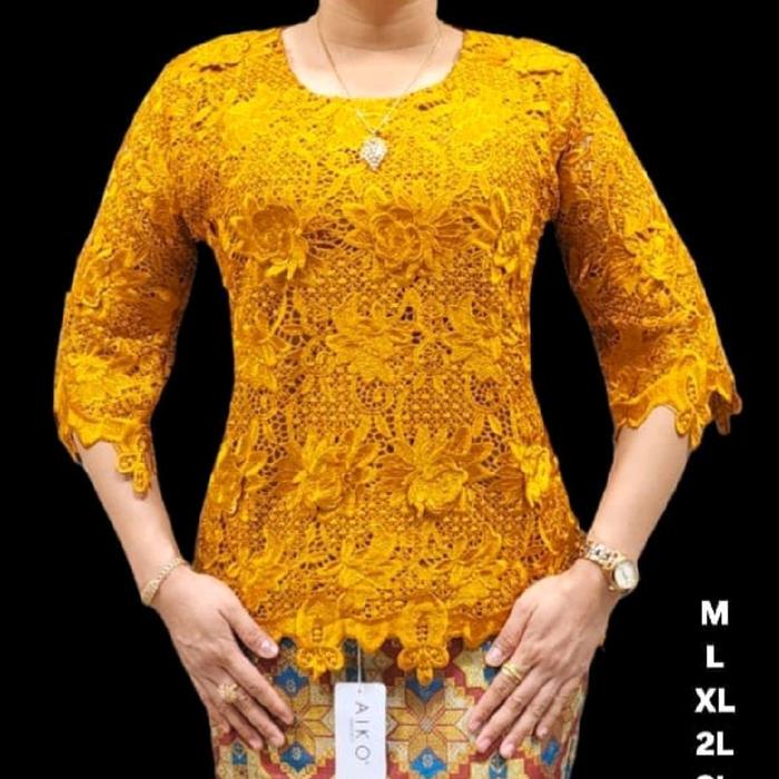 Blus Brokat Hoki Bunga Timbul Premium