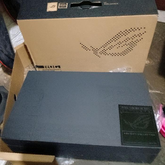 ROG Fan Gift Collection box set