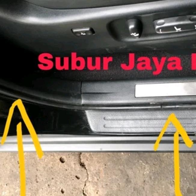 Karet Body Toyota Harrier Gen 2 Per Pieces (Tahun 2004 - 2012) R1