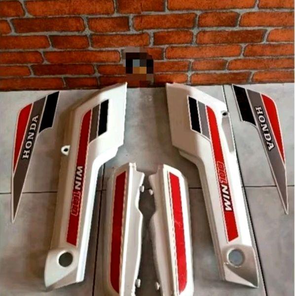cover body bok aki honda win win 100 warna putih set striping