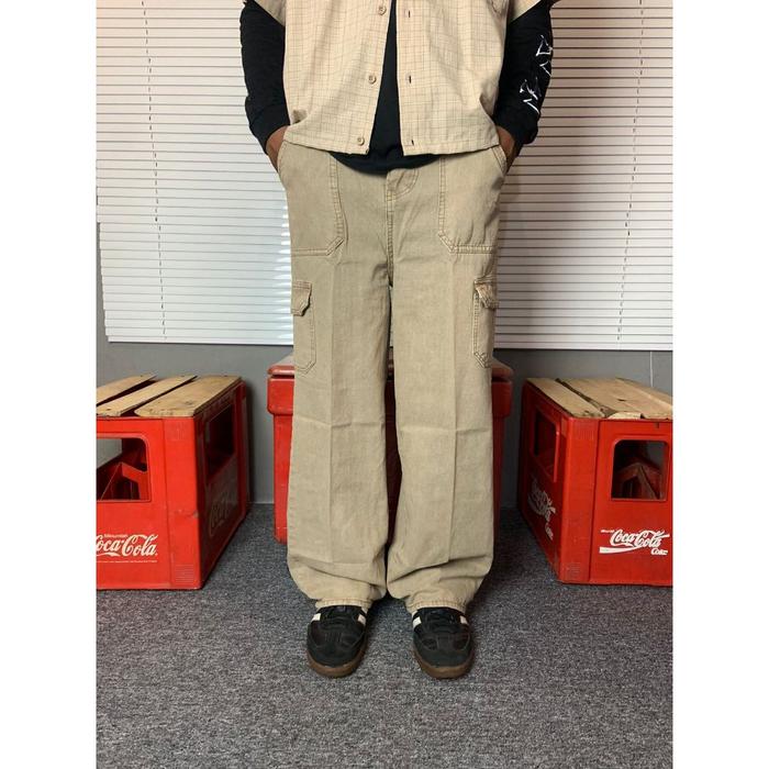 Uniglam Cargo Pants - Cargo pants jeans cream gombrong loose fit korean style baggy street wear - Ce