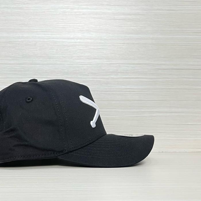 TOPI BASEBALL HITAM BORDIR DOUBLE STICK PUTIH