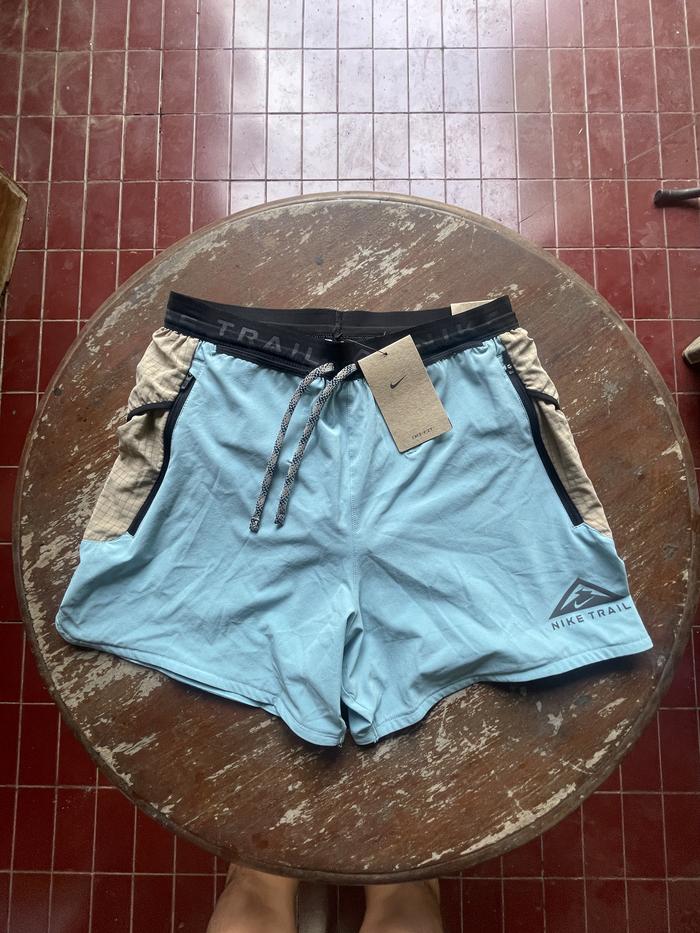 Nike Celana Lari Trail Running Shorts Biru Coklat Size MBNWT 100% Ori Retail 829k