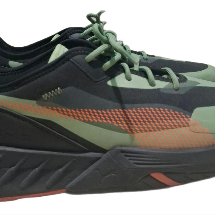 sepatu sneakers puma Mercedes AMG petronas - 44 bekas Shoes Pria Sport