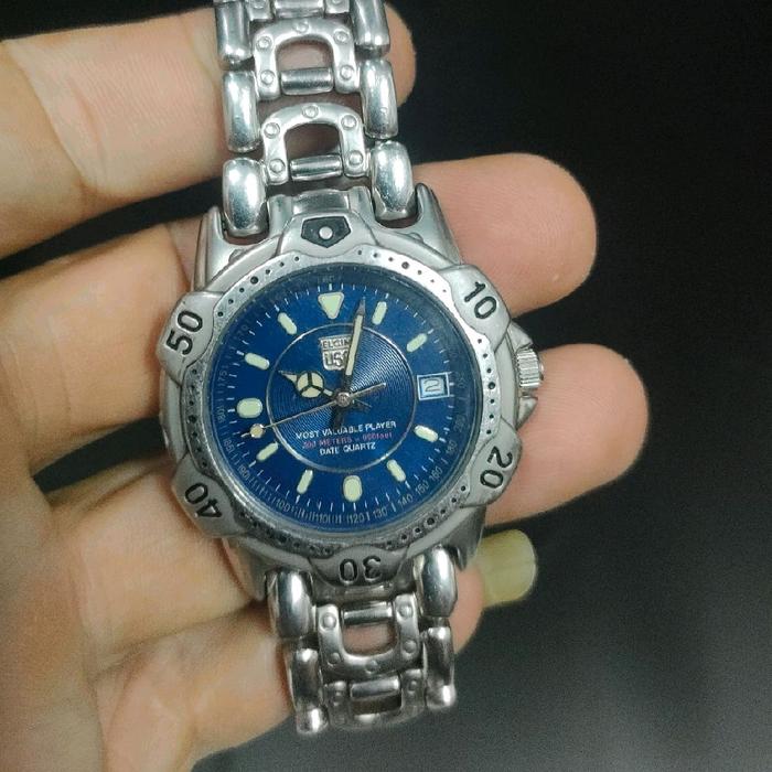 Jam tangan pria wanita Elgin USA Most Valuable Player MVP FK-955E 200M Dive Quartz Watch
