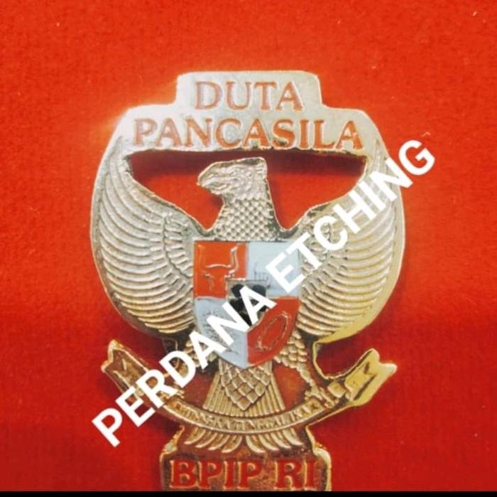 pin Garuda etching bahan Kuningan 1mm sepuh emas pakai magnet