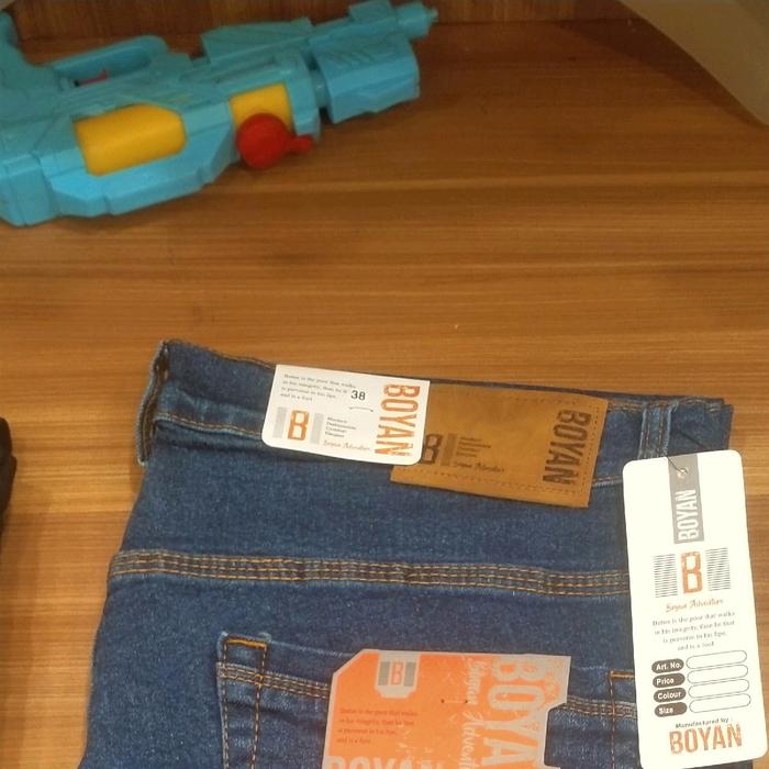 celana jeans boyan pria standar reguler slimpit bahan melar/tidak melar.dan tidak kaku cowowo dewas 
