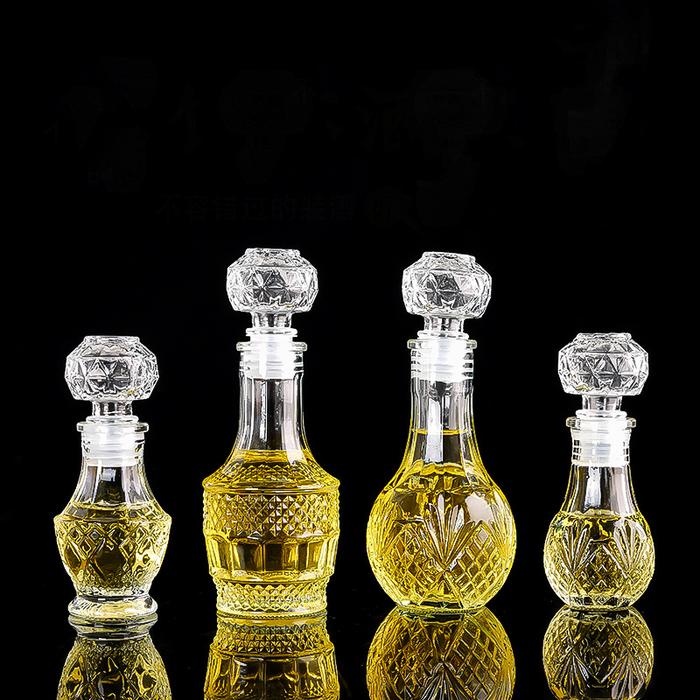 High-grade transparent glass small wine bottle 50/100ml whisky