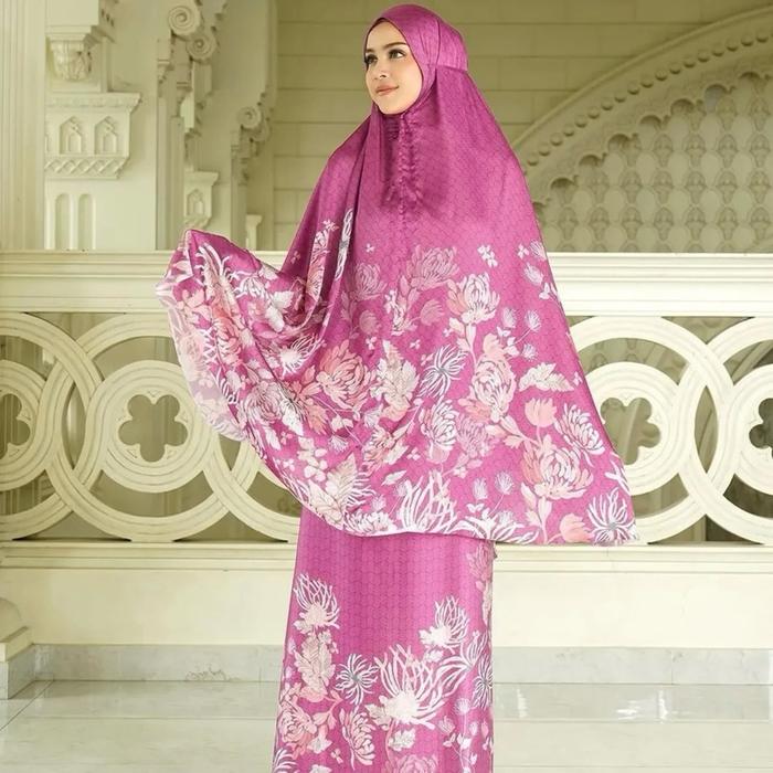 Mukena Buttonscarves Hermosa Series Prayer Robe Pin logo BS