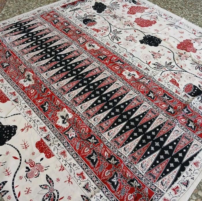 KAIN BATIK LAWEYAN SOLO ENCIM MERAH MAROON BUNGA AKAR HITAM MERAH MAROON CODE 22