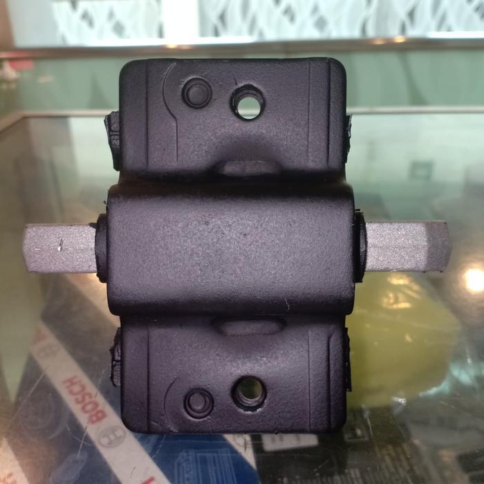 Mounting transmisi lurus mercy w202 KI1