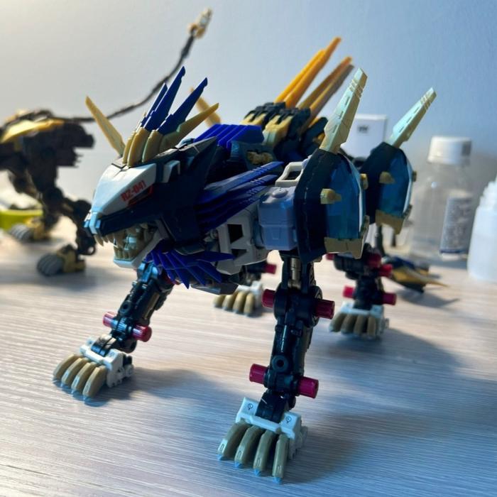 KOTOBUKIYA ZD107 HMM ZOIDS EZ-054 LIGER ZERO X Anime Action Figure Assembly Model Toys Collectible M