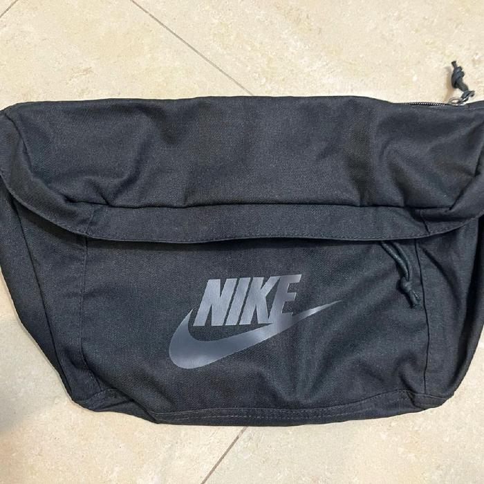 Nike Tech Hip Pack (10L), Tas Selempang Pria, Slingbag