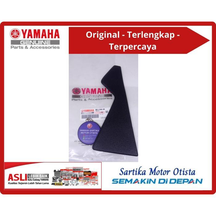 Original Mat 2/Karpet Kecil Kanan (2DP1)Yamaha Nmax Old